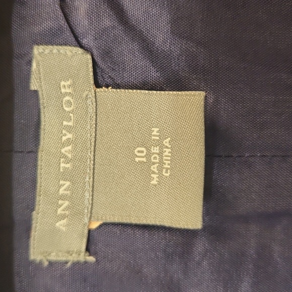 Ann Taylor, scoop neck shift dress, size 10 - Picture 8 of 8